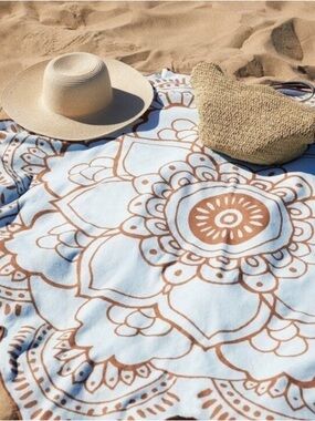 New Vix Paula Hermanny lotus towel